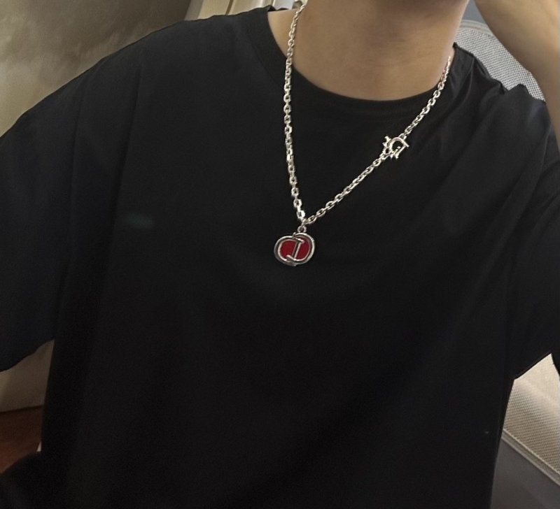 chr1st1an D10r necklaces